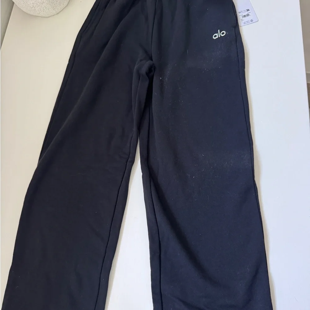 ALO Yoga Accolade Black Sweatpants